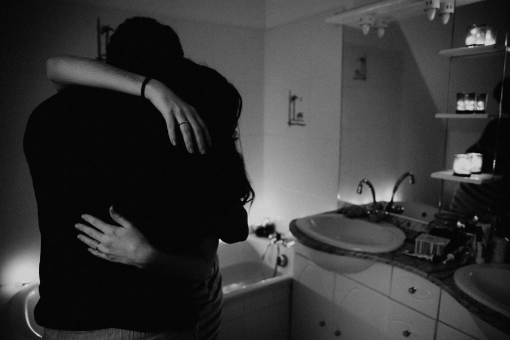 Reportage d'accouchement collectif carmin