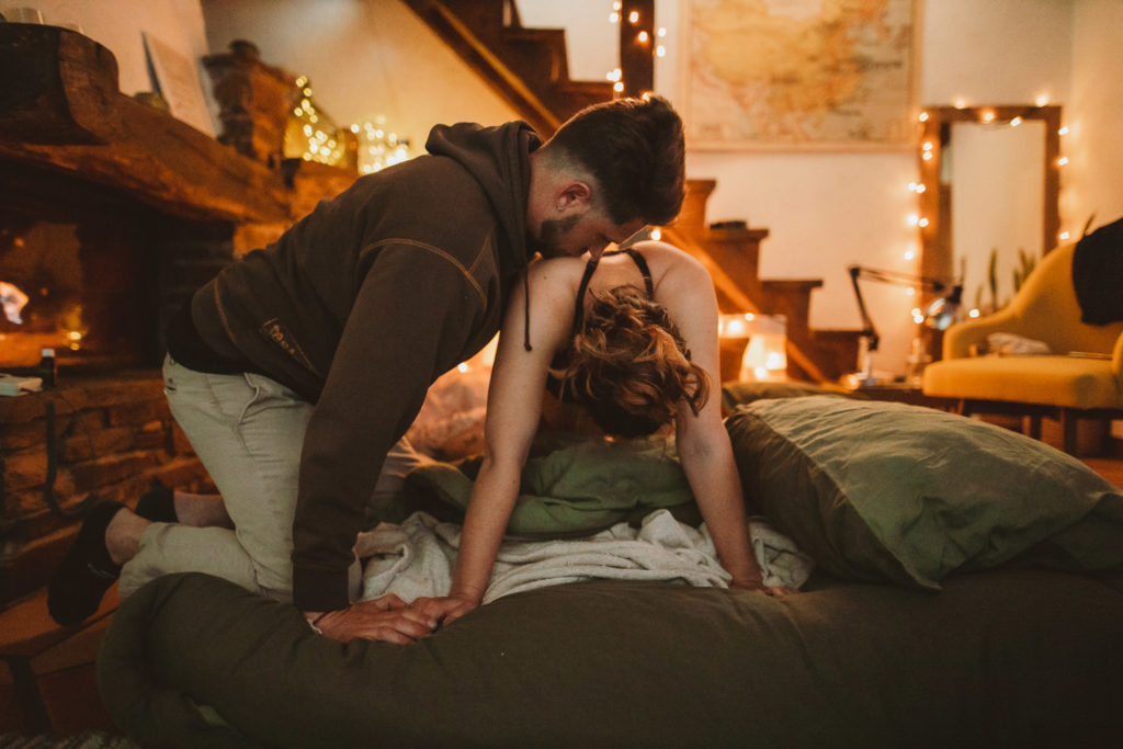 Reportage d'accouchement collectif carmin