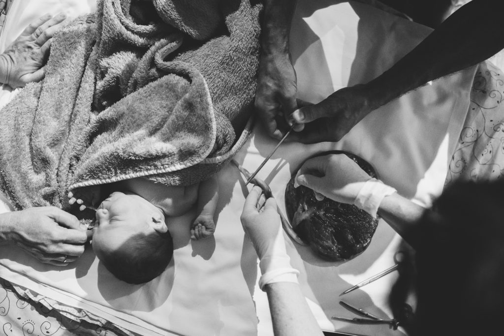 Reportage d'accouchement Audrey Alarcon Collectif Carmin