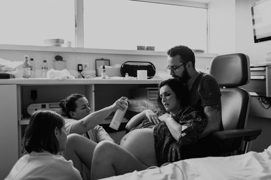 Reportage d'accouchement Dorothee Buteau Collectif Carmin