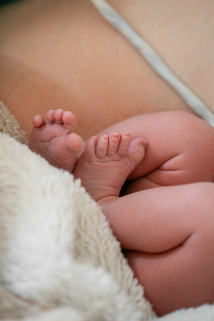 Photographe d'accouchement Isère Rhône Debohra Saba