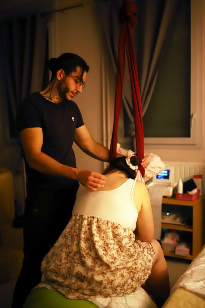 Photographe d'accouchement Isère Rhône Debohra Saba