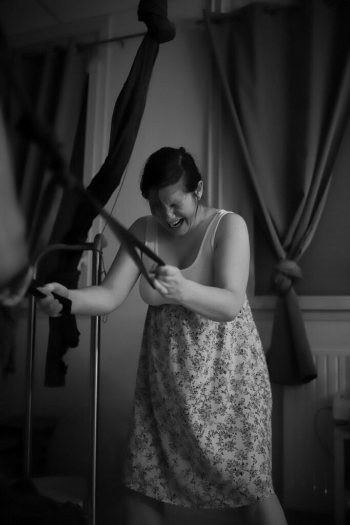 Photographe d'accouchement Isère Rhône Debohra Saba