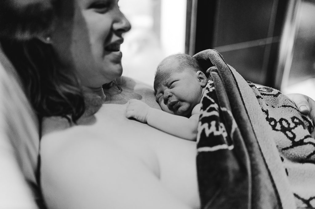 Reportage d'accouchement Claire Galisson Collectif Carmin