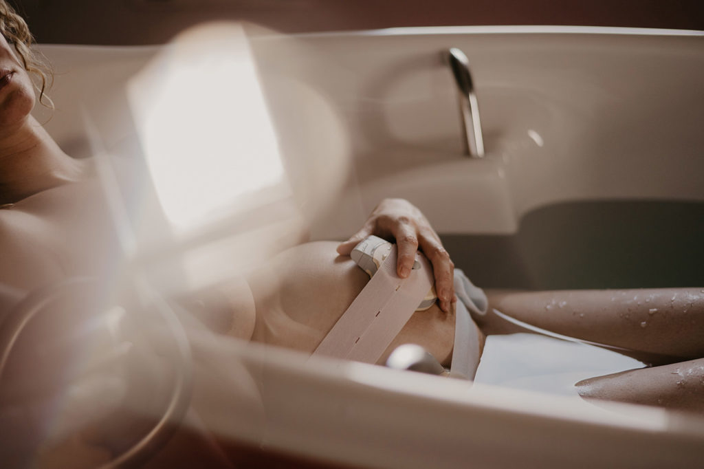 Reportage d'accouchement Eirin Lebouteiller Collectif Carmin