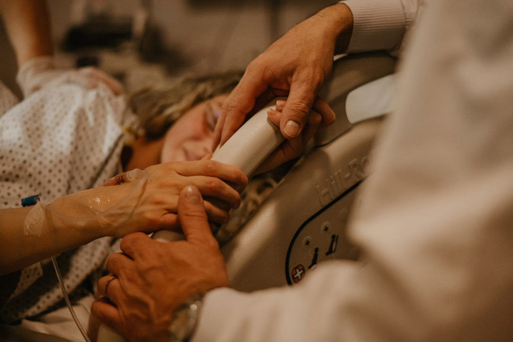 Reportage d'accouchement Eirin Lebouteiller Collectif Carmin