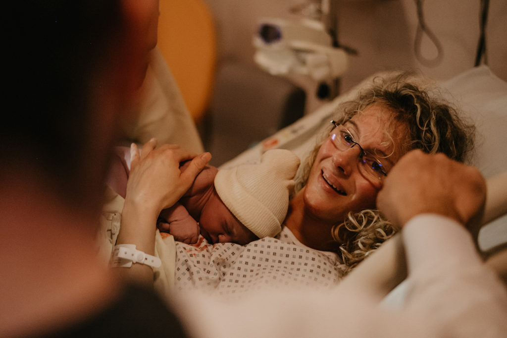 Reportage d'accouchement Eirin Lebouteiller Collectif Carmin