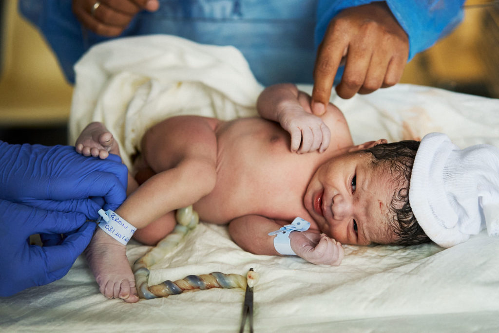 Reportage d'accouchement Marie Cavelier Collectif Carmin