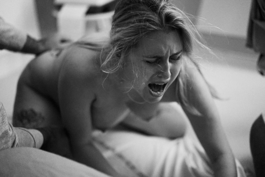 Reportage d'accouchement Marie Cavelier Collectif Carmin