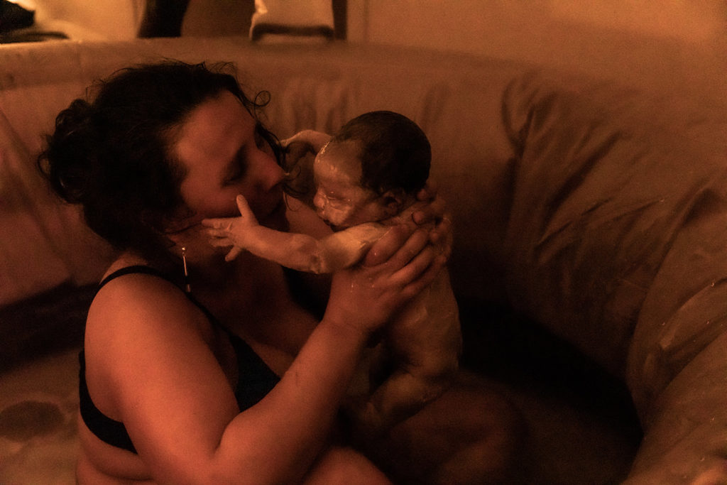 Reportage d'accouchement Marie Landoin Collectif Carmin