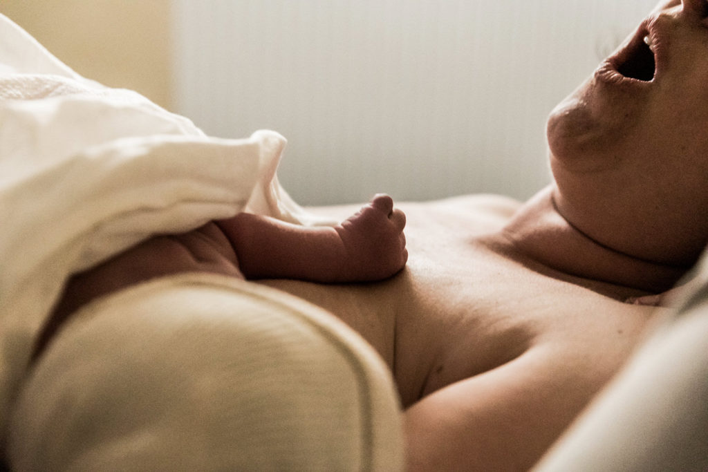 Reportage d'accouchement Marie Landoin Collectif Carmin