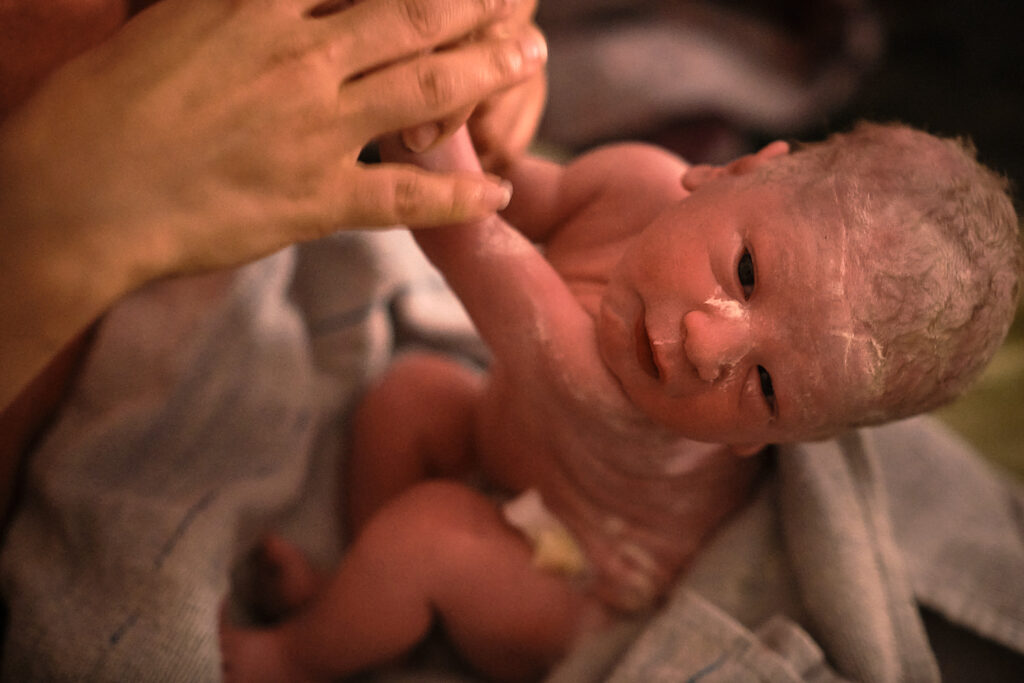 Reportage d'accouchement Collectif Carmin