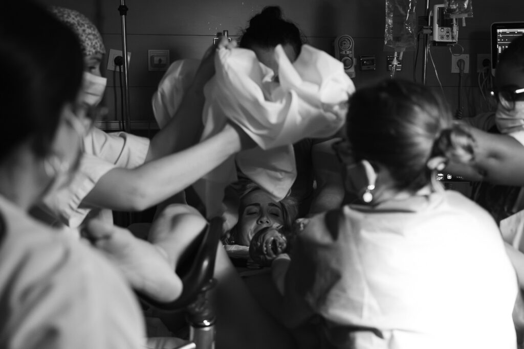 Reportage accouchement Juliette Haas Collecif Carmin
