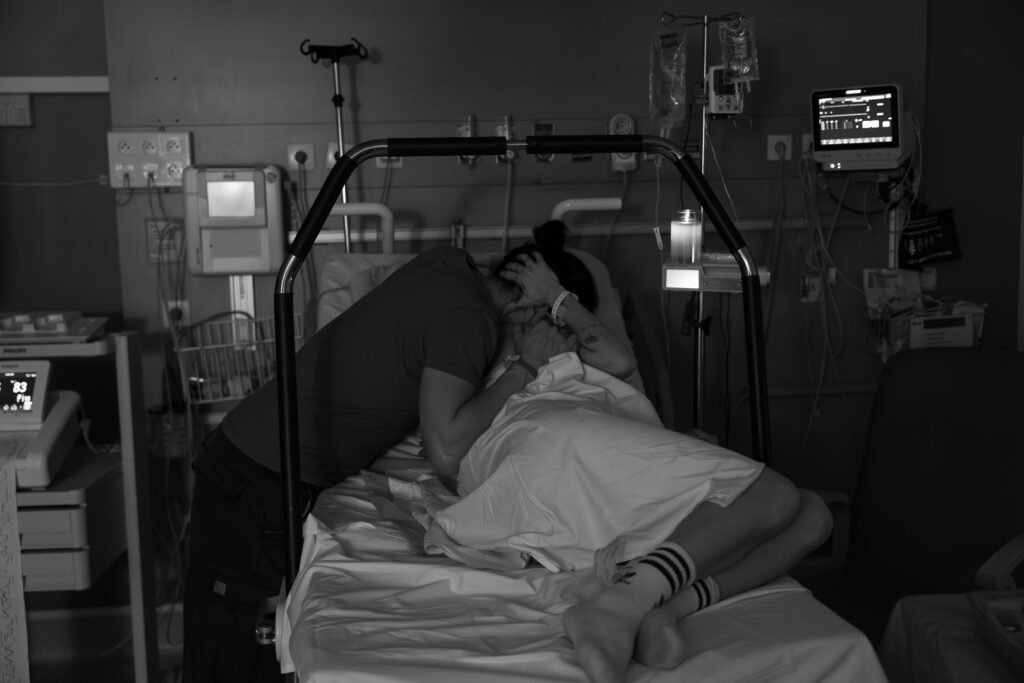 Reportage accouchement Juliette Haas Collecif Carmin