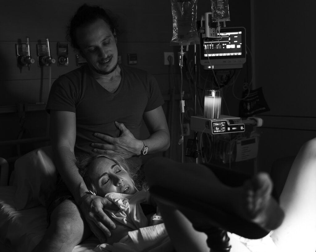 Reportage accouchement Juliette Haas Collecif Carmin